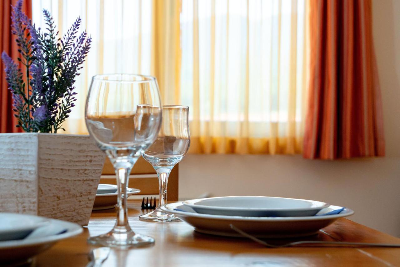 Two Bedroom Apartments In Murphys Lodge Bansko Bagian luar foto