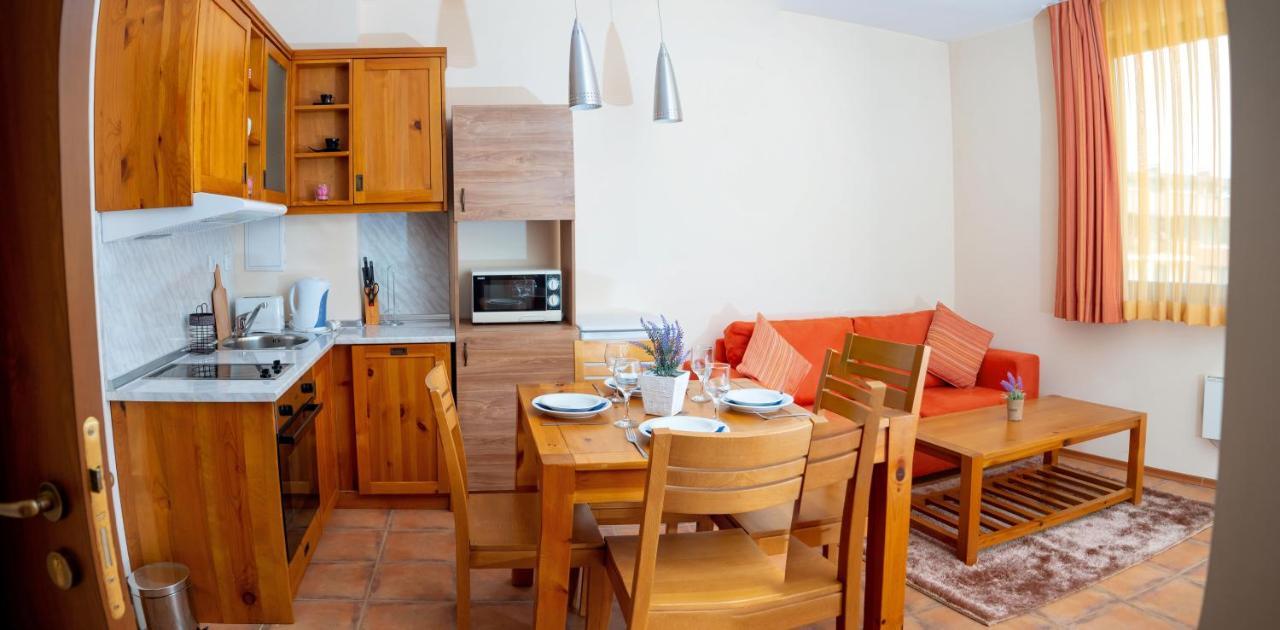 Two Bedroom Apartments In Murphys Lodge Bansko Bagian luar foto