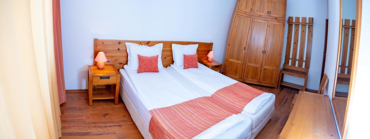 Two Bedroom Apartments In Murphys Lodge Bansko Bagian luar foto
